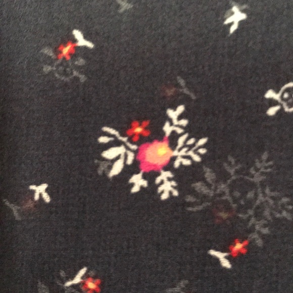 Aeropostale Sheer Button Up Blouse Size Large - Picture 7 of 8